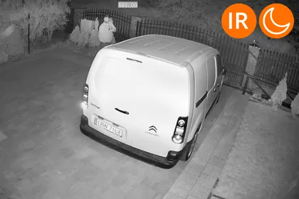 Kamera Zewnętrzna Obrotowa GSM Z7 PRO + Panel Fotowoltaiczny SM6030 PRO